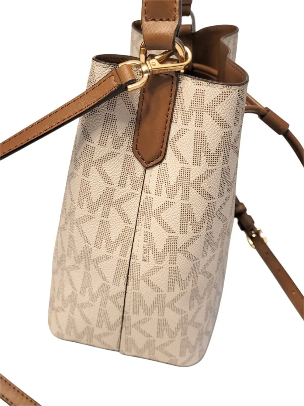 Michael Kors Suri Small Bucket Crossbody Bag